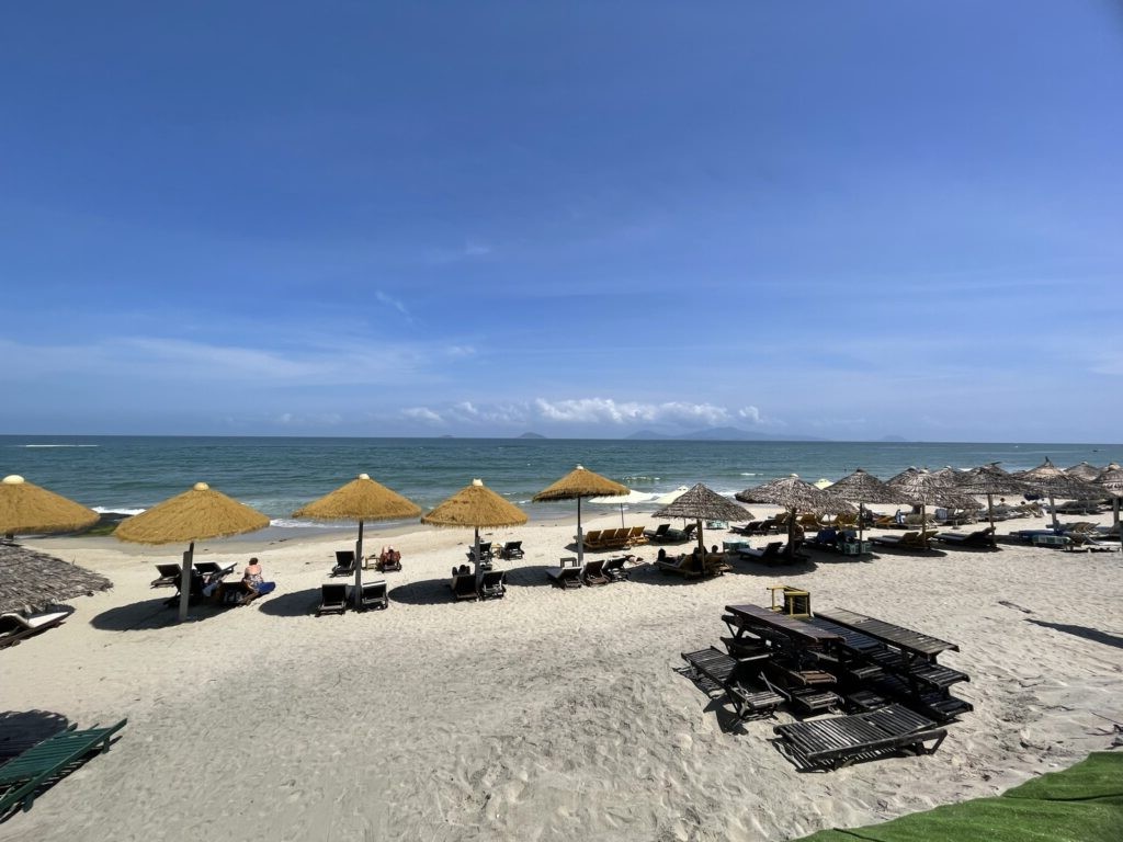 Du lịch biển Mỹ Khê: Kinh nghiệm tắm biển, ngắm bình minh và chụp ảnh
