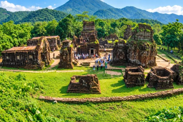 Thuê Xe Riêng Từ Hội An Đi Thánh Địa Mỹ Sơn (Khứ Hồi)